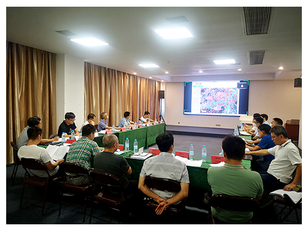 九州体育(JiuZhou Sports)官方网站组织召开袁河航道提升工程社会稳定风险评估论证会议