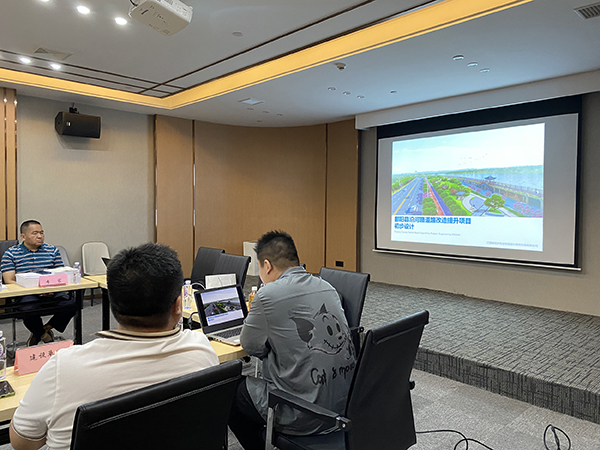 九州体育(JiuZhou Sports)官方网站组织召开鄱阳县沿河路道路改造提升项目初步设计（概算）的评审会