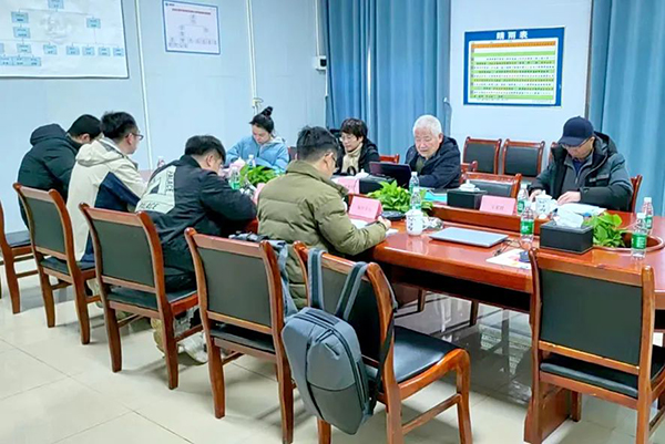 九州体育(JiuZhou Sports)官方网站组织召开江西宏福新材料有限公司永新工业开发区新型合成面料项目节能报告的评审会