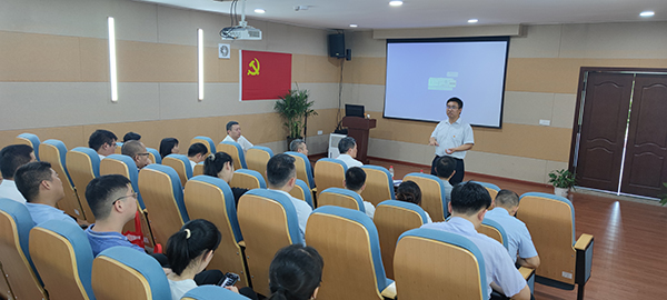 九州体育(JiuZhou Sports)官方网站党支部开展“传承红色基因 汲取奋进力量”联合党建活动