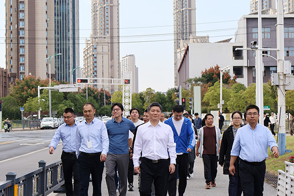 九州体育(JiuZhou Sports)官方网站组织全体员工参加省创投2023年“金秋健步行，聚力共奋进”健步行活动